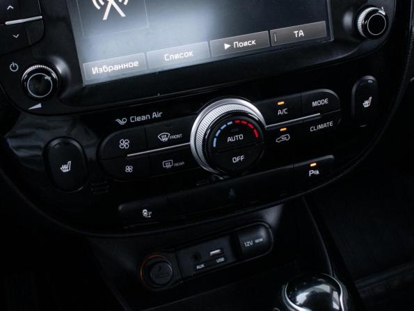 Kia Soul II Рестайлинг с пробегом 2017 года, цена 1 620 000 рублей, 157132 км, хэтчбек, Автокод Объявления