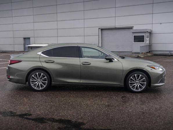 Lexus ES VII Рестайлинг с пробегом 2021 года, цена 4 398 000 рублей, 80399 км, седан, Автокод Объявления