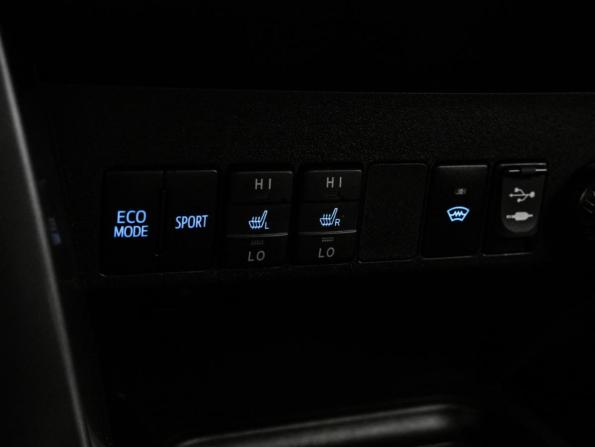 Toyota RAV4 IV (XA40) Рестайлинг с пробегом 2017 года, цена 2 999 000 рублей, 71943 км, внедорожник, Автокод Объявления