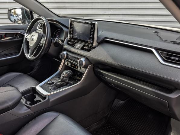 Toyota RAV4 V (XA50) с пробегом 2019 года, цена 2 800 000 рублей, 131672 км, внедорожник, Автокод Объявления