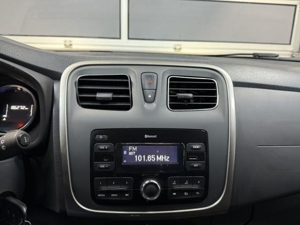 Renault Sandero II Рестайлинг с пробегом 2021 года, цена 1 411 000 рублей, 86264 км, хэтчбек, Автокод Объявления