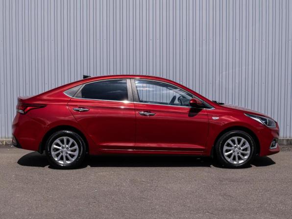 Hyundai Solaris II с пробегом 2017 года, цена 1 349 000 рублей, 165498 км, седан, Автокод Объявления