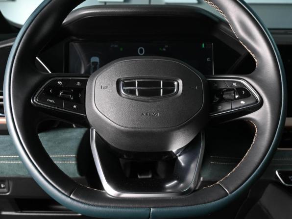 Geely Monjaro I с пробегом 2023 года, цена 3 309 000 рублей, 75404 км, внедорожник, Автокод Объявления