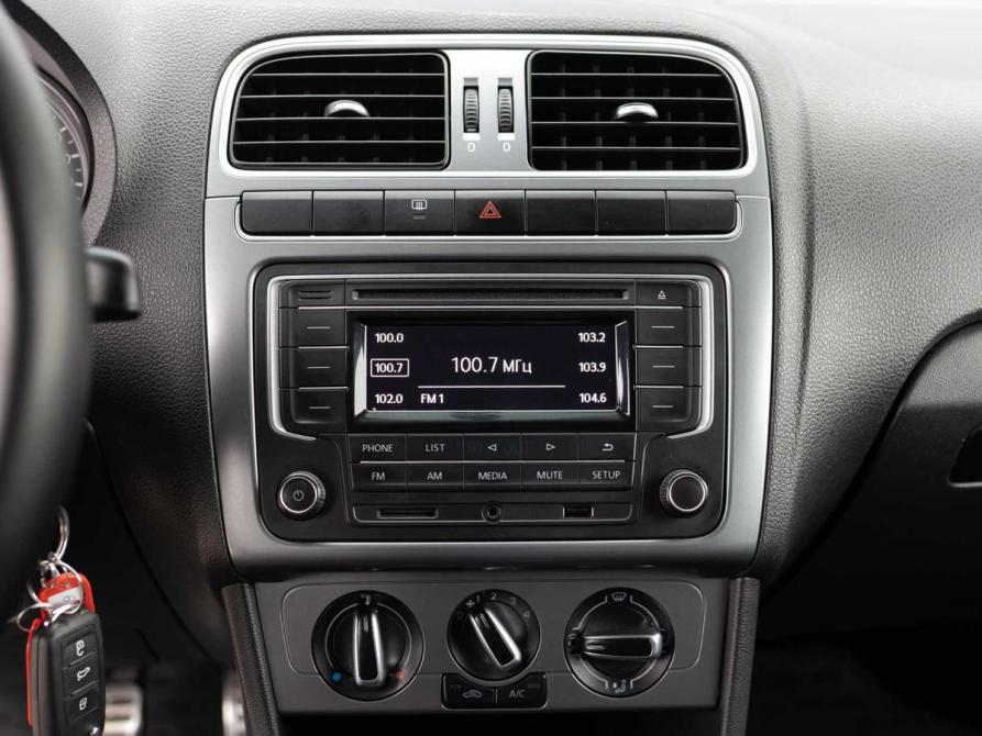 Volkswagen Polo V Рестайлинг Новосибирск  - изображение 14