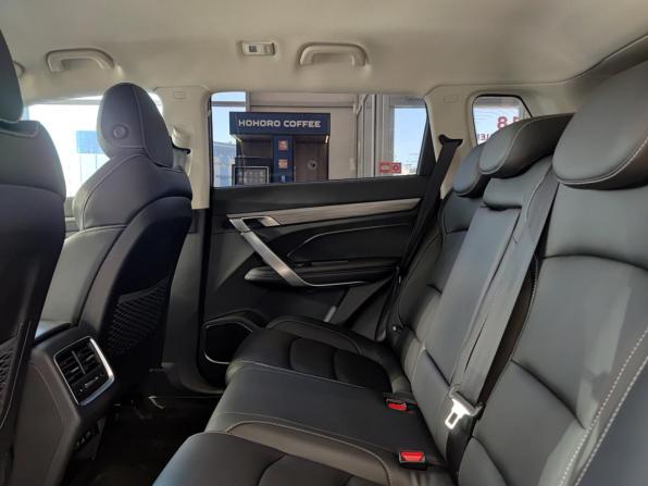Geely Atlas Pro с пробегом 2022 года, цена 1 900 000 рублей, 55032 км, внедорожник, Автокод Объявления