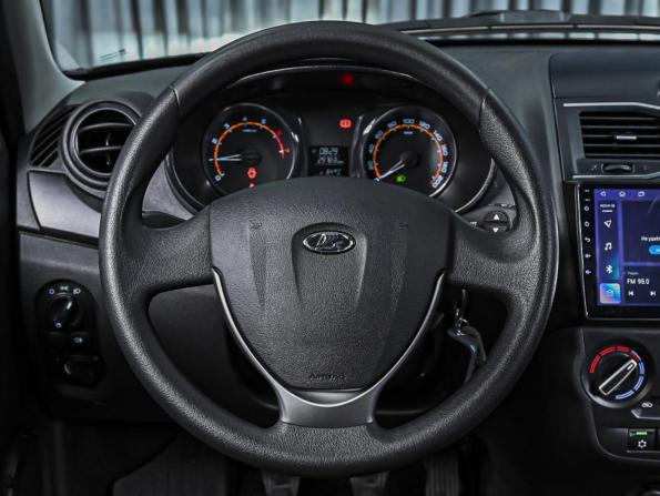 Lada (ВАЗ) Granta I Рестайлинг с пробегом 2023 года, цена 860 000 рублей, 29788 км, седан, Автокод Объявления