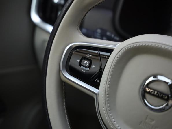 Volvo V90 Cross Country I с пробегом 2017 года, цена 3 206 000 рублей, 137989 км, универсал, Автокод Объявления