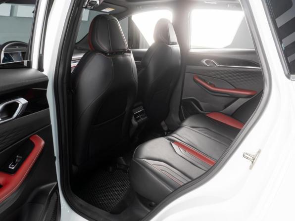 Geely Coolray I Рестайлинг с пробегом 2024 года, цена 2 149 000 рублей, 28937 км, внедорожник, Автокод Объявления