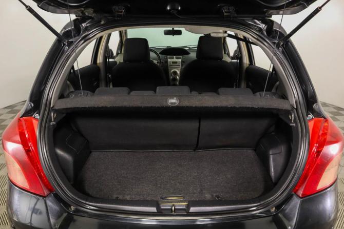 Toyota Yaris II с пробегом 2006 года, цена 449 000 рублей, 245000 км, хэтчбек, Автокод Объявления
