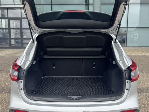 Nissan Qashqai II Рестайлинг с пробегом 2019 года, цена 1 385 000 рублей, 260939 км, внедорожник, Автокод Объявления