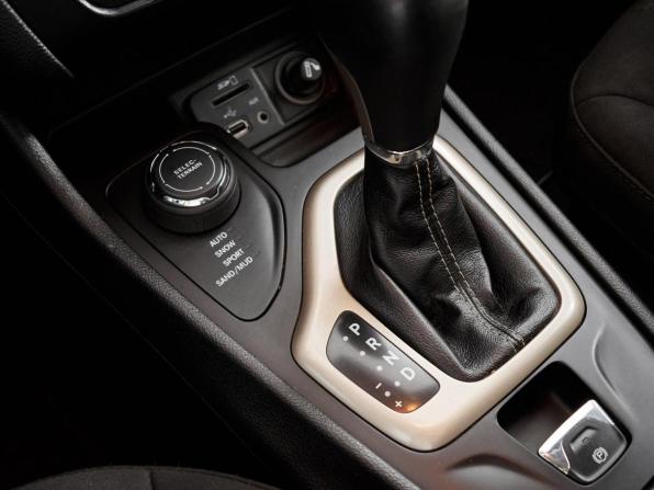 Jeep Cherokee V (KL) с пробегом 2014 года, цена 1 140 000 рублей, 208700 км, внедорожник, Автокод Объявления