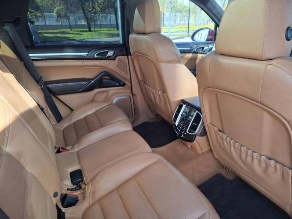 Porsche Cayenne II (958) с пробегом 2013 года, цена 2 700 000 рублей, 181000 км, внедорожник, Автокод Объявления