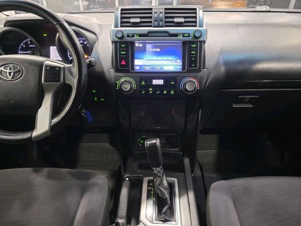 Toyota Land Cruiser Prado 150 Series Рестайлинг 1 с пробегом 2014 года, цена 3 250 000 рублей, 229534 км, внедорожник, Автокод Объявления