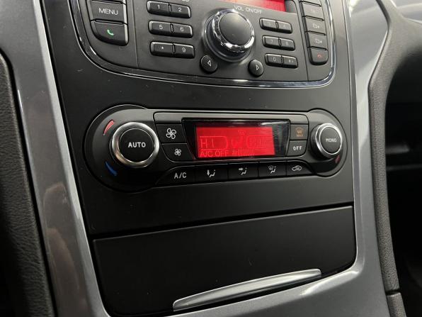 Ford Mondeo IV Рестайлинг с пробегом 2013 года, цена 899 000 рублей, 137000 км, седан, Автокод Объявления
