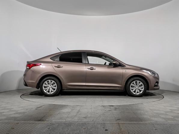 Hyundai Solaris II с пробегом 2018 года, цена 1 139 000 рублей, 117053 км, седан, Автокод Объявления