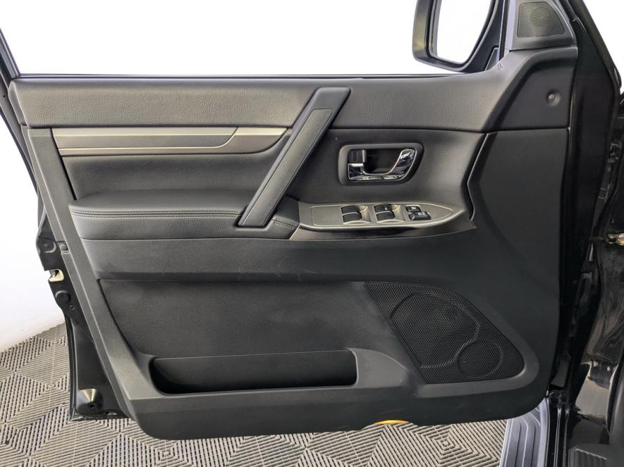 Mitsubishi Pajero IV Рестайлинг 2 Москва  - изображение 17