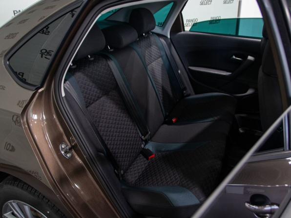 Volkswagen Polo V Рестайлинг с пробегом 2019 года, цена 1 238 000 рублей, 100200 км, седан, Автокод Объявления