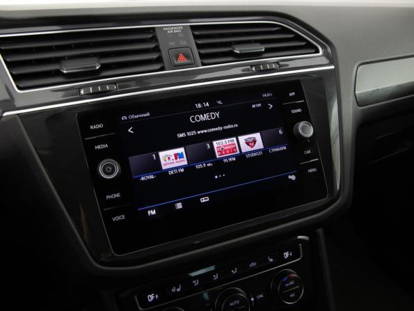 Volkswagen Tiguan II с пробегом 2018 года, цена 2 199 000 рублей, 149391 км, внедорожник, Автокод Объявления