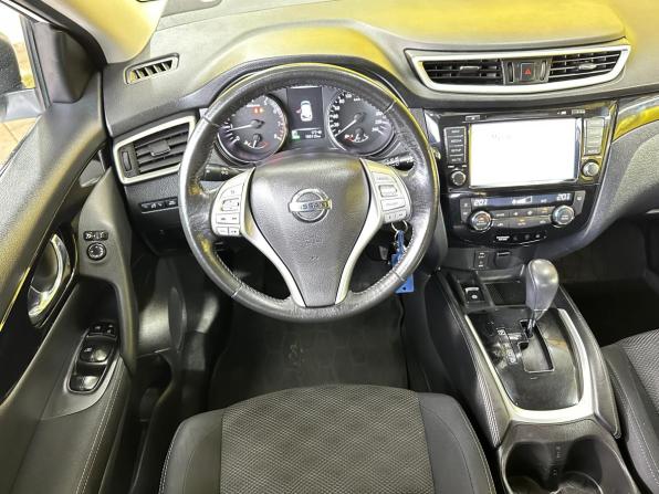 Nissan Qashqai II с пробегом 2018 года, цена 1 599 000 рублей, 150115 км, внедорожник, Автокод Объявления
