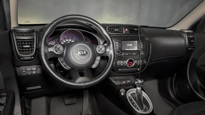 Kia Soul II Рестайлинг с пробегом 2018 года, цена 1 620 000 рублей, 62409 км, хэтчбек, Автокод Объявления