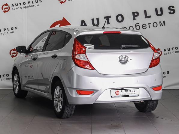 Hyundai Solaris I с пробегом 2012 года, цена 799 000 рублей, 128301 км, хэтчбек, Автокод Объявления