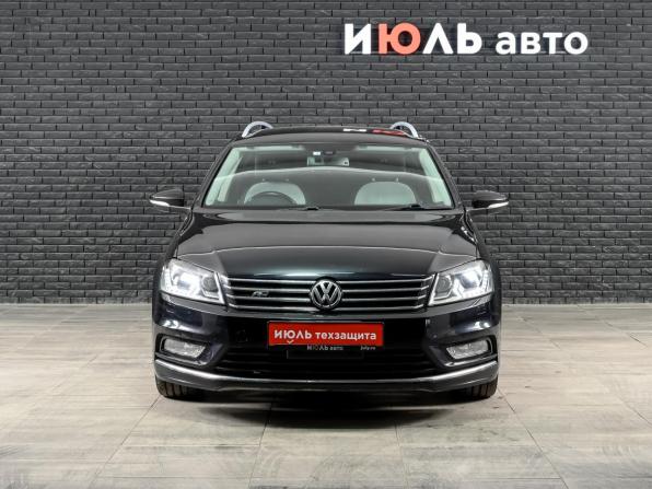 Volkswagen Passat B7 с пробегом 2014 года, цена 1 400 000 рублей, 104062 км, универсал, Автокод Объявления