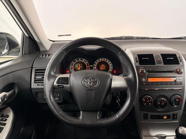 Toyota Corolla X (E140 E150) Рестайлинг с пробегом 2012 года, цена 1 250 000 рублей, 103744 км, седан, Автокод Объявления