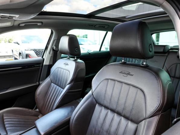 Skoda Superb III с пробегом 2016 года, цена 2 398 000 рублей, 219105 км, универсал, Автокод Объявления