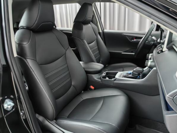 Toyota RAV4 V (XA50) с пробегом 2022 года, цена 3 450 000 рублей, 40372 км, внедорожник, Автокод Объявления