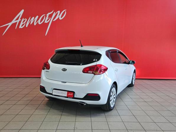 Kia Ceed II с пробегом 2015 года, цена 1 020 000 рублей, 123000 км, хэтчбек, Автокод Объявления