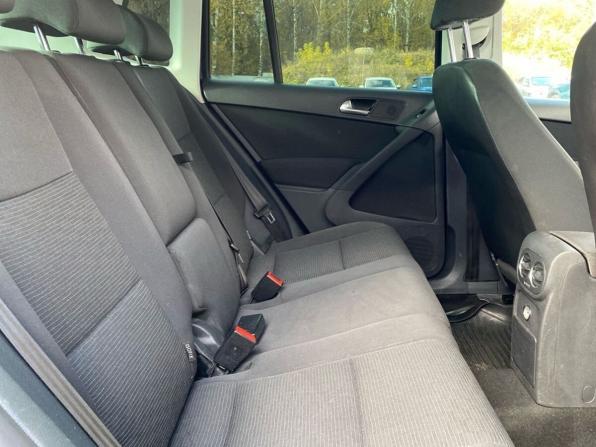 Volkswagen Tiguan I Рестайлинг с пробегом 2011 года, цена 890 000 рублей, 381000 км, внедорожник, Автокод Объявления