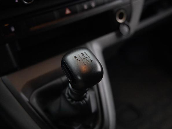Peugeot Expert III с пробегом 2020 года, цена 1 999 000 рублей, 151094 км, фургон, Автокод Объявления