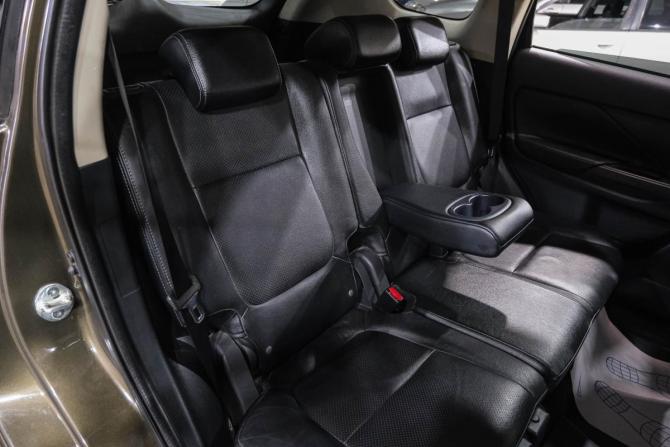Mitsubishi Outlander III Рестайлинг 2 с пробегом 2015 года, цена 2 049 000 рублей, 166420 км, внедорожник, Автокод Объявления