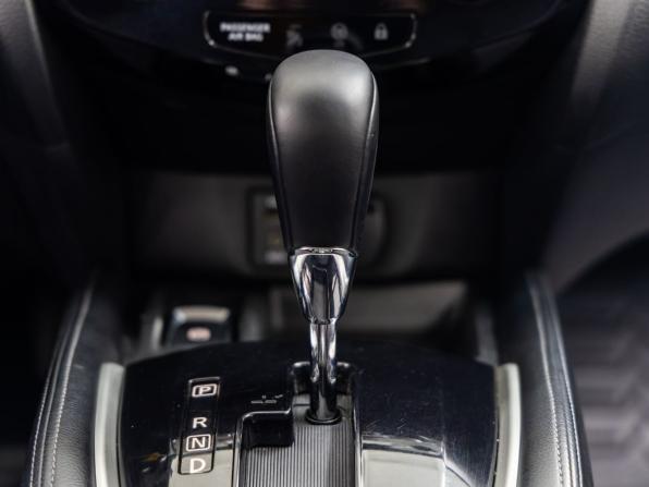 Nissan Qashqai II с пробегом 2015 года, цена 1 448 000 рублей, 210264 км, внедорожник, Автокод Объявления