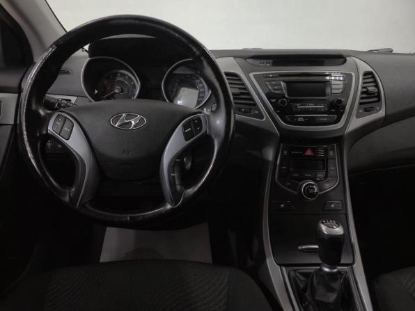 Hyundai Elantra V (MD) Рестайлинг с пробегом 2015 года, цена 1 050 000 рублей, 179423 км, седан, Автокод Объявления