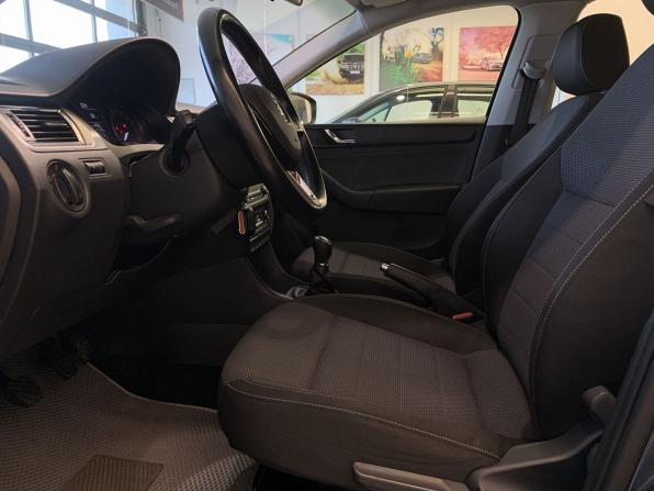 Skoda Rapid I с пробегом 2014 года, цена 939 000 рублей, 141782 км, лифтбек, Автокод Объявления