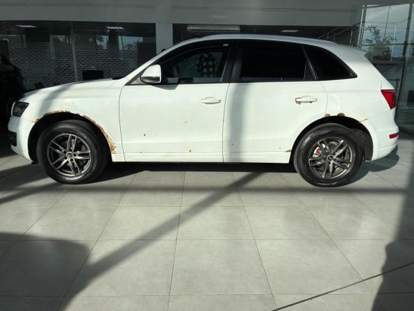 Audi Q5 I (8R) с пробегом 2009 года, цена 835 000 рублей, 380000 км, внедорожник, Автокод Объявления