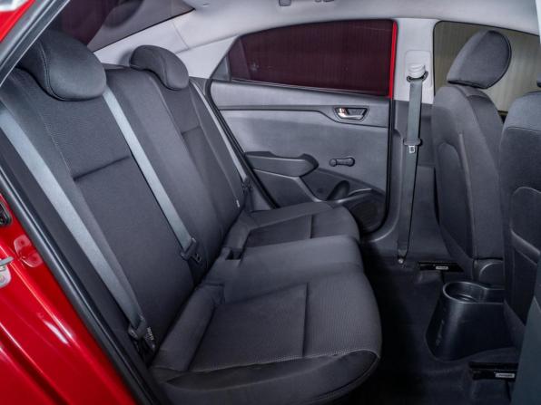 Hyundai Solaris II с пробегом 2017 года, цена 1 120 000 рублей, 155704 км, седан, Автокод Объявления