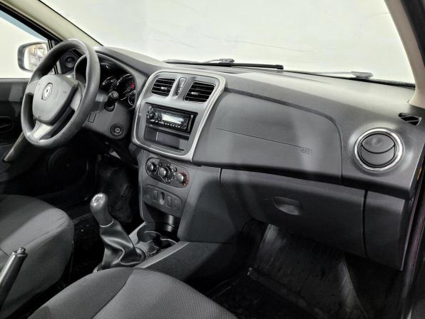 Renault Logan II с пробегом 2018 года, цена 680 000 рублей, 156399 км, седан, Автокод Объявления