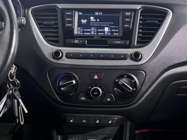 Hyundai Solaris II с пробегом 2018 года, цена 1 380 000 рублей, 90500 км, седан, Автокод Объявления