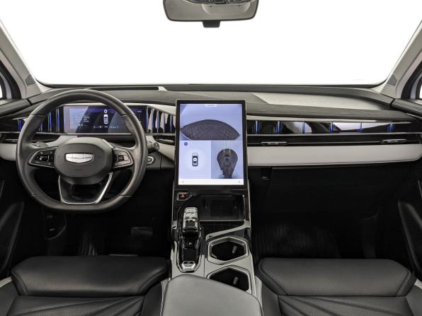 Geely Atlas II с пробегом 2024 года, цена 2 600 000 рублей, 46670 км, внедорожник, Автокод Объявления