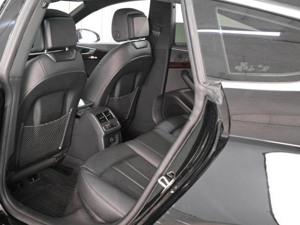 Audi A5 II (F5) с пробегом 2019 года, цена 2 769 000 рублей, 134105 км, лифтбек, Автокод Объявления