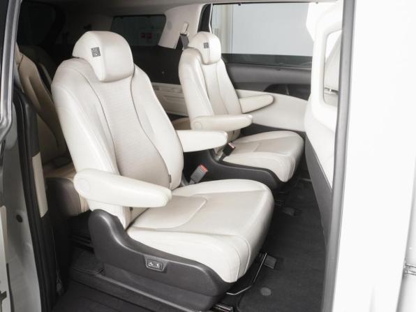 Kia Carnival IV с пробегом 2020 года, цена 3 699 000 рублей, 45046 км, минивэн, Автокод Объявления