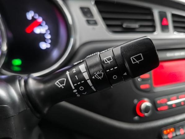 Kia Ceed II с пробегом 2015 года, цена 715 000 рублей, 255026 км, универсал, Автокод Объявления