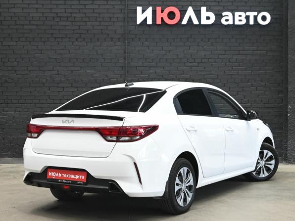 Kia Rio IV Рестайлинг с пробегом 2021 года, цена 1 860 000 рублей, 102267 км, седан, Автокод Объявления
