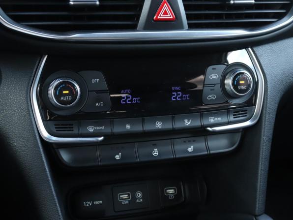 Hyundai Santa Fe IV с пробегом 2019 года, цена 2 640 000 рублей, 136905 км, внедорожник, Автокод Объявления