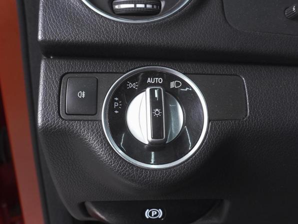 Mercedes-Benz C-Класс III (W204) Рестайлинг с пробегом 2014 года, цена 1 450 000 рублей, 210986 км, седан, Автокод Объявления