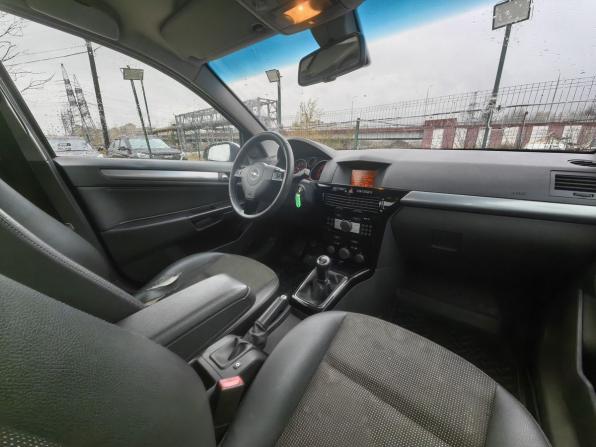 Opel Astra H Рестайлинг с пробегом 2008 года, цена 399 000 рублей, 306031 км, седан, Автокод Объявления