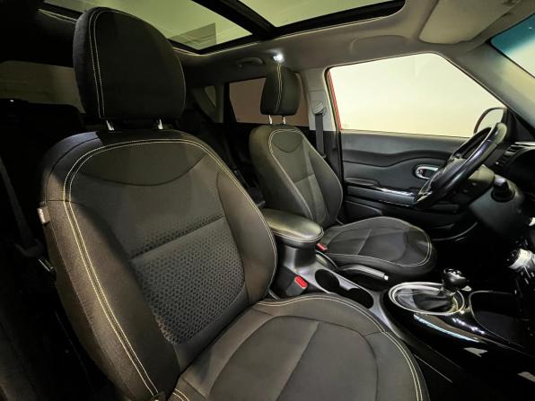 Kia Soul II с пробегом 2015 года, цена 1 360 000 рублей, 99875 км, хэтчбек, Автокод Объявления