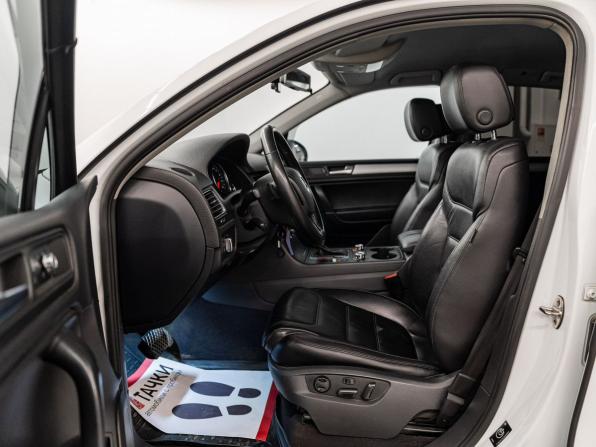 Volkswagen Touareg II с пробегом 2012 года, цена 2 120 000 рублей, 284011 км, внедорожник, Автокод Объявления